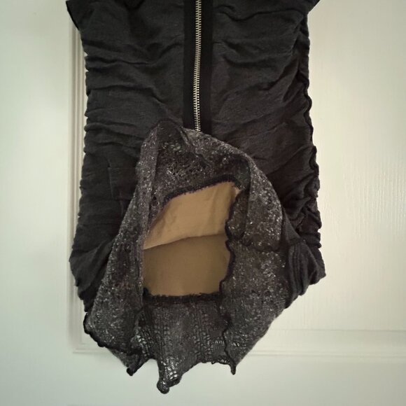 Ruched Mesh-Hem Stretch Tank Top – Edgy Street-Chic Style - Picture 4 of 5